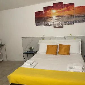 1-tourist House Bologna-cefalonia - Self Check-in , Bologna Italy