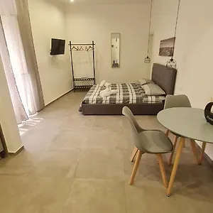 Apartment Sweet Airport 2.0