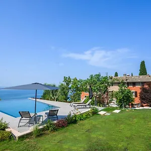 Apartment Dama Del Lago