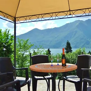 Casa Le Palme Vakantiehuis Pino Lago Maggiore