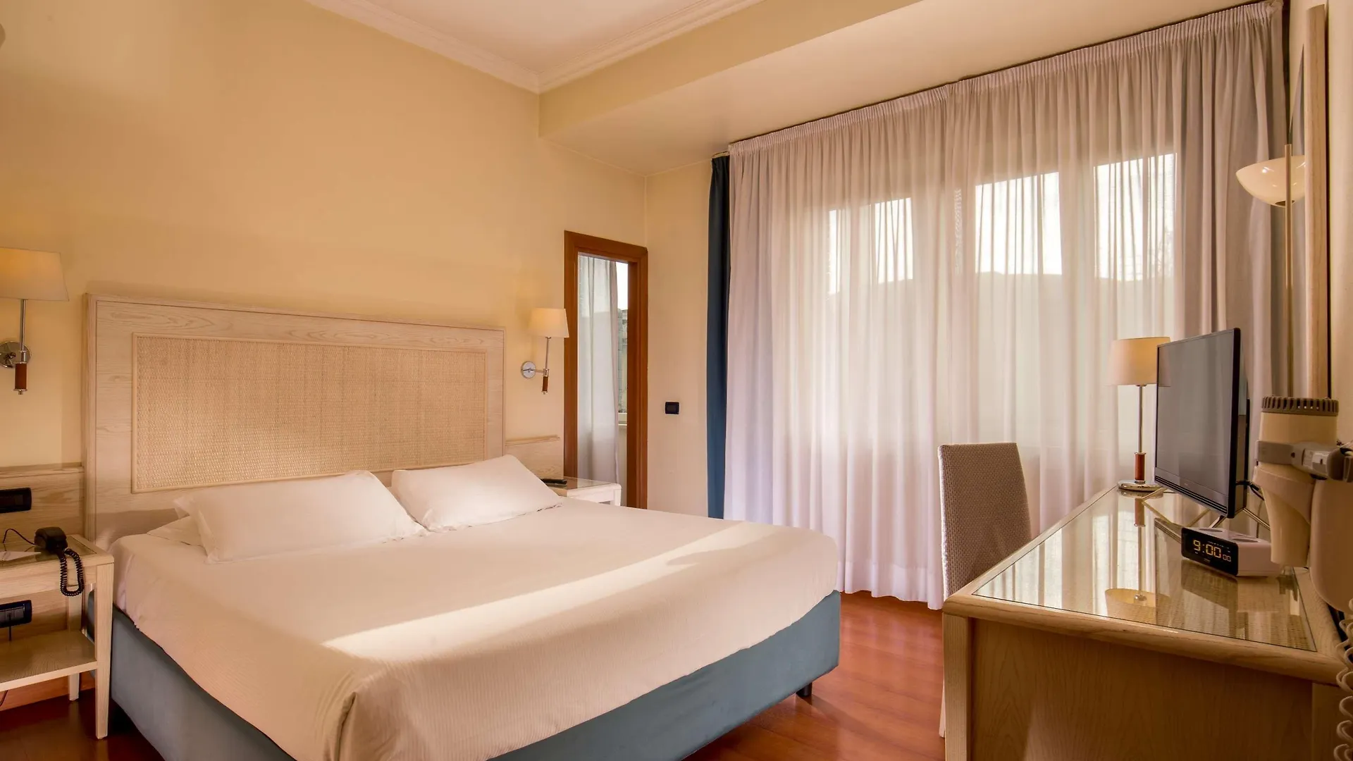 Best Western Hotel Globus Řím